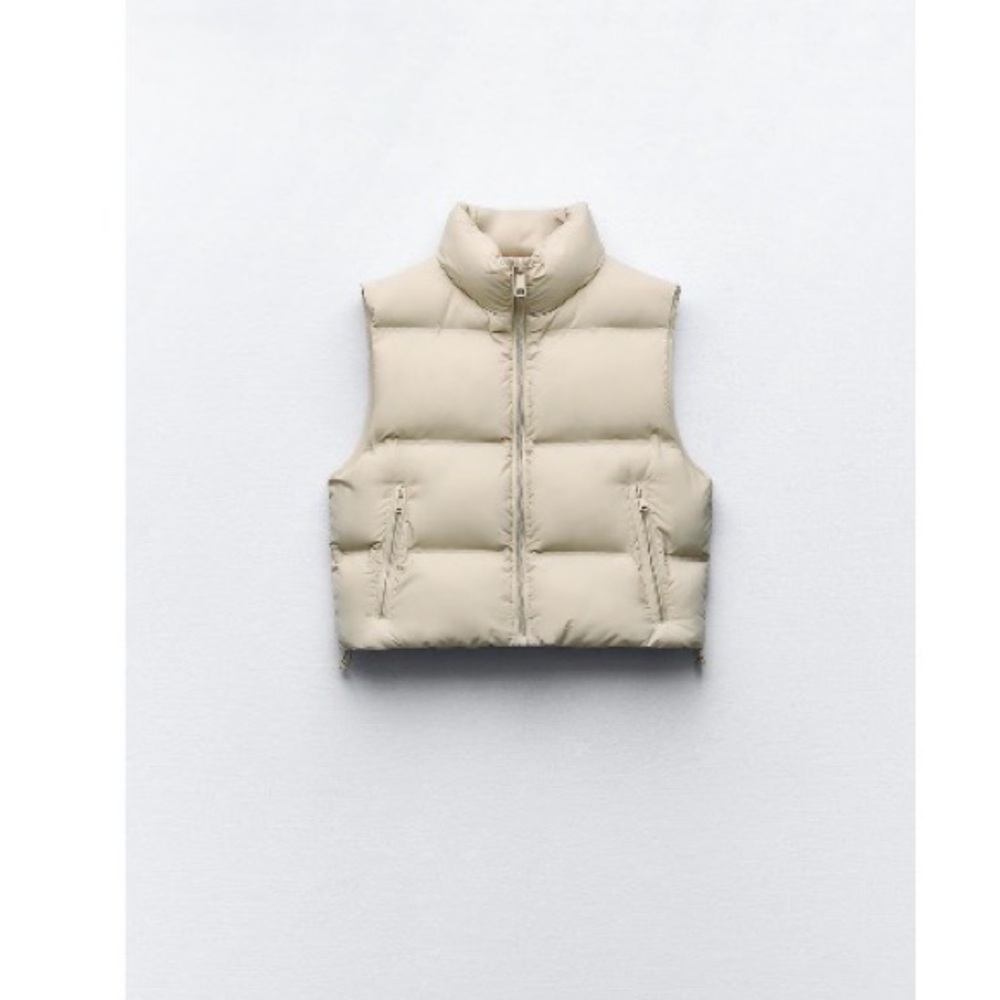 Women's Puffer Vest - Cream Sleeveless Jacket